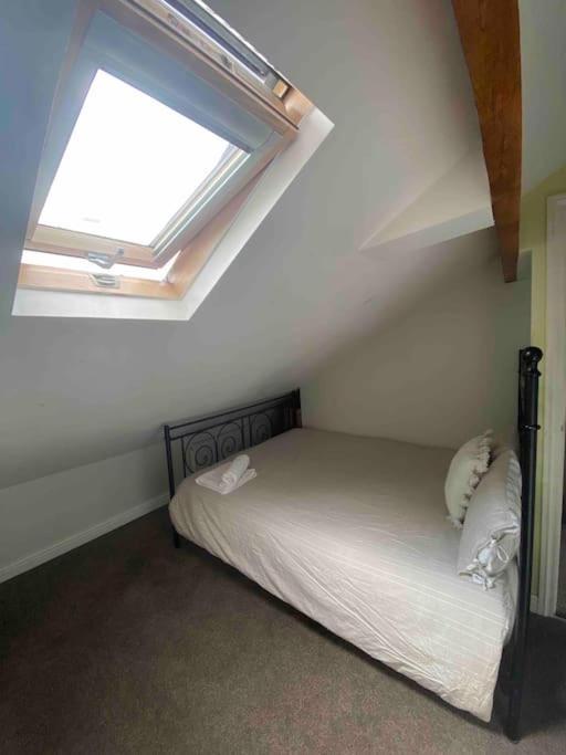 Apartamento Contemporary Duplex - Private Patio & Parking Stockport Exterior foto